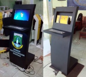 kiosk with metal keyboard before and after
